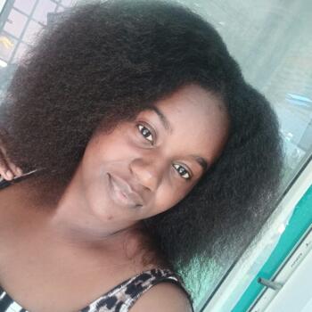 Babysitter in Cape Town: Leona