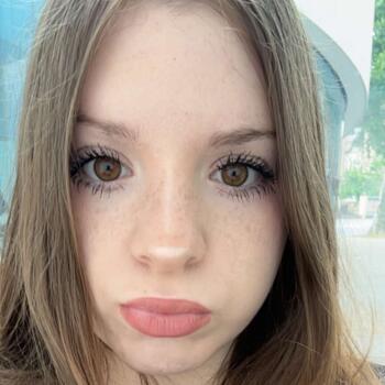 Babysitter Neufchef: Livia-Giovanna