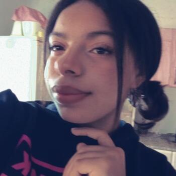 Babysitter in Itajubá: Thais