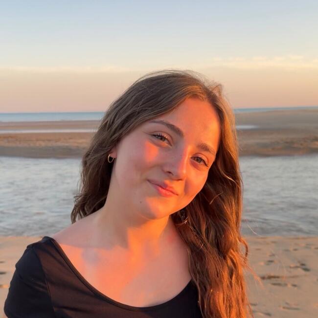 Babysitter in Reims: Charline