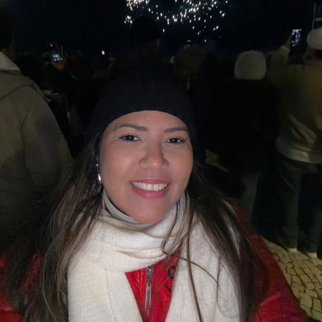 Babysitter in Santa Maria da Feira: Suely