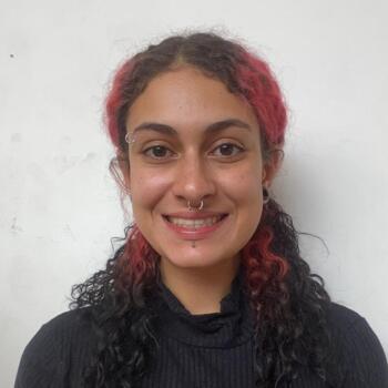 Babysitter in Créteil: Laura