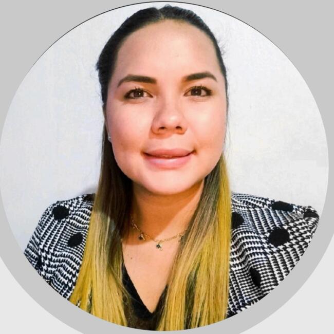 Babysitter in Alicante: Nicole