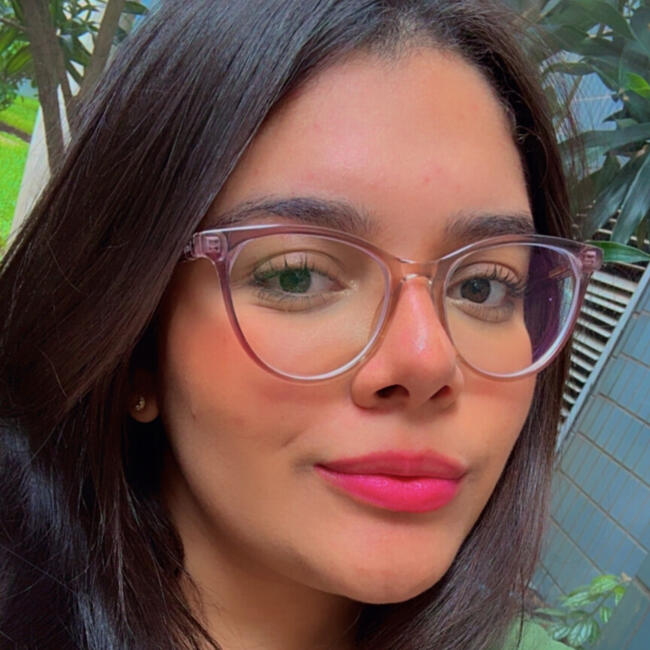 Babysitter in Barueri: Nayara Paula