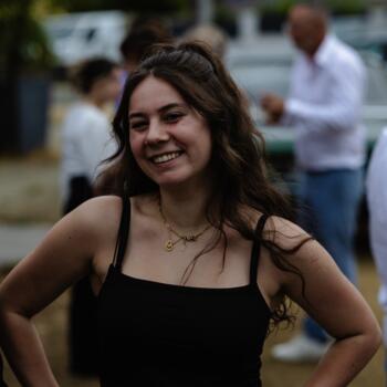 Babysitter in Mayenne: Flavie