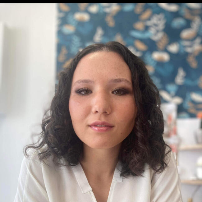 Babysitter in Blagnac: Hannah