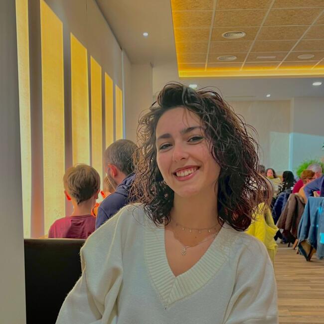 Babysitter in Zollikon: Marina