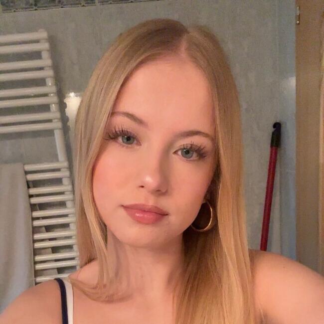 Babysitter in Graz: Angelina