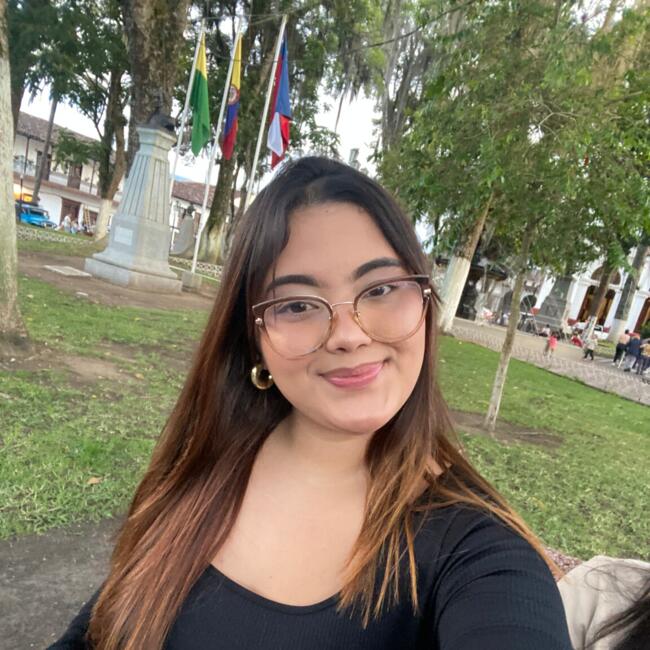 Niñera en Manizales: Nicol
