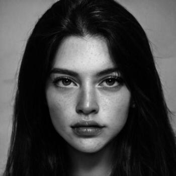 Babysitter in Neuenburg: Giselle