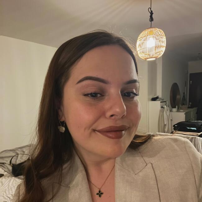 Babysitter in Viry: Léna