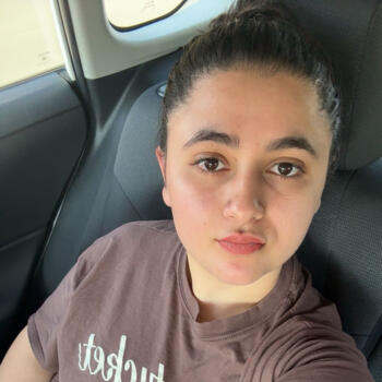 Babysitter in Caledon: Nishi