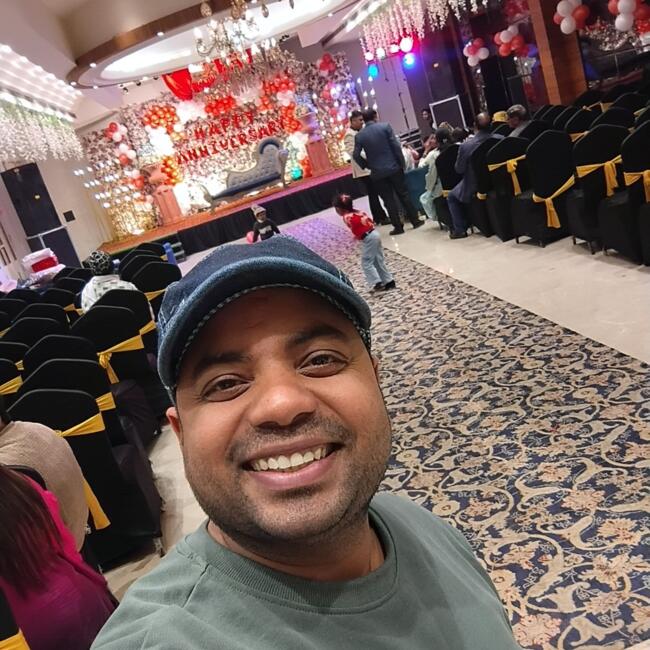 आगरा में बेबीसिटिंग की नौकरी: Ankit