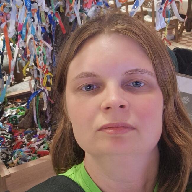Aukle pilsētā Brīvkalni: Agnese
