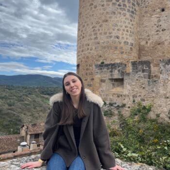 Babysitter Brion de Abajo: Laura
