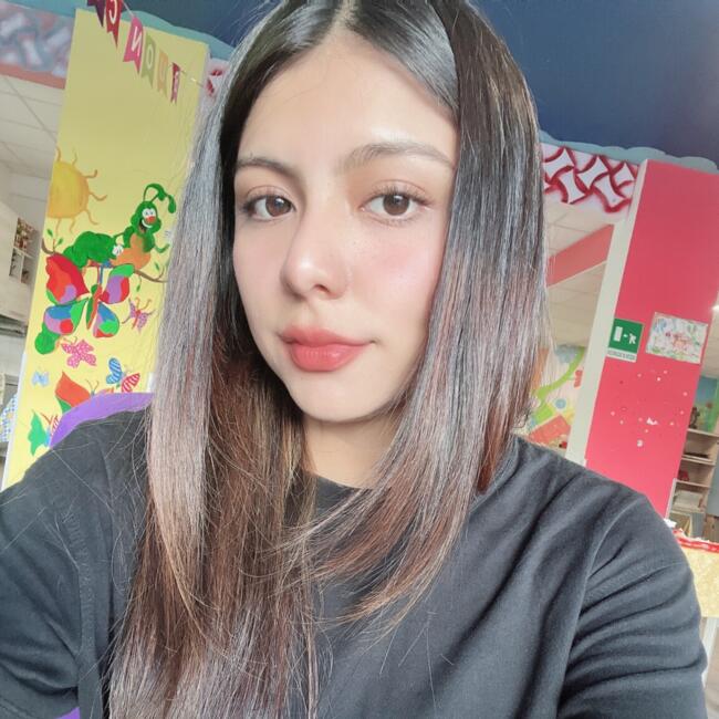 Babysitter in Rome: Alejandra