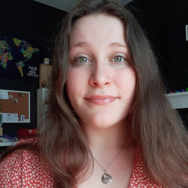 Babysitter in s-Gravenbrakel: Jade