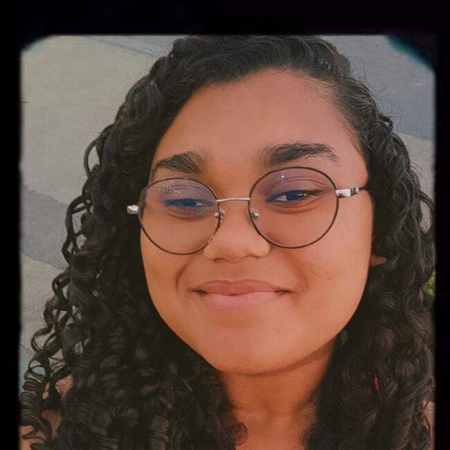 Babá em Teixeira de Freitas: Evelyn