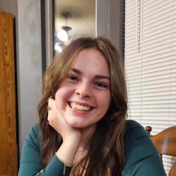 Babysitter in Spokane: Ashlynn