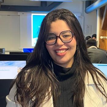 Babysitter in Dunkirk: Khaoula