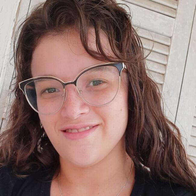 Babysitter in Santa Rosa: Vanessa