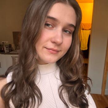 Babysitter in Versailles: Leticia