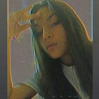 Babysitter in Villa: Ariana