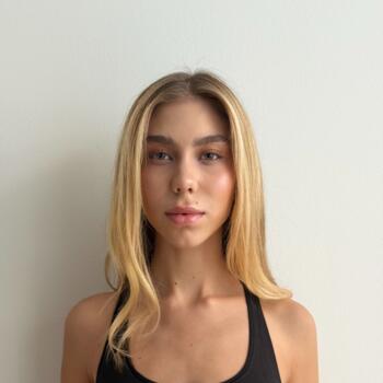 Babysitter in Paris: Maria