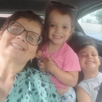 Babá em Osasco: Lena