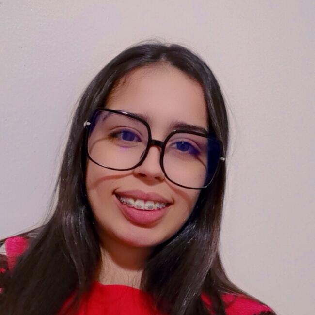 Canguro en Almería: Yasmin