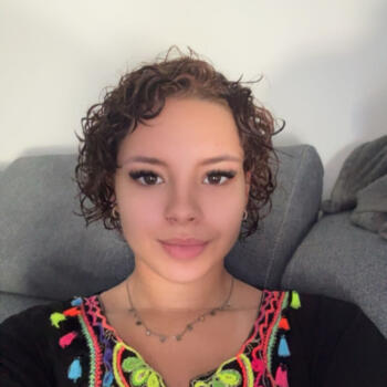 Babysitter in Thonon-les-Bains: Laly