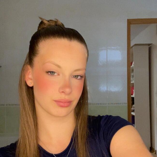 Babysitter in Estaires: Athenais