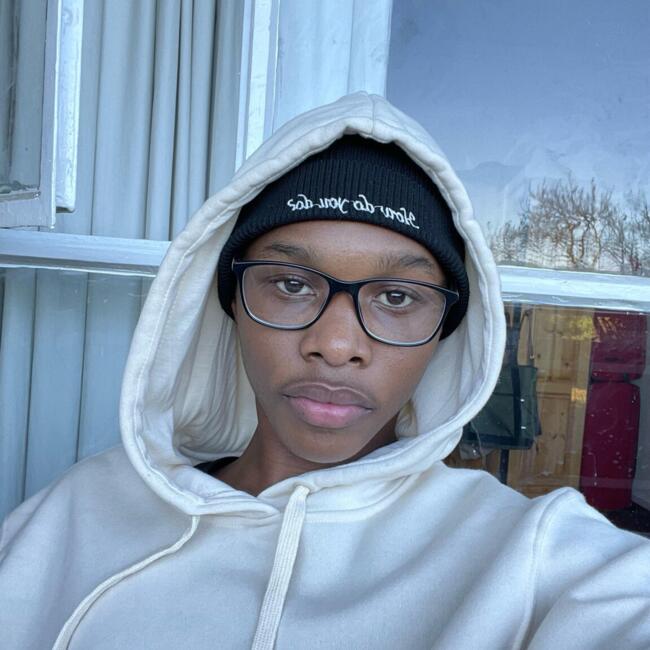 Babysitter in Cape Town: Azola