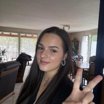 Babysitter in Estavayer-le-Lac: Vjollca