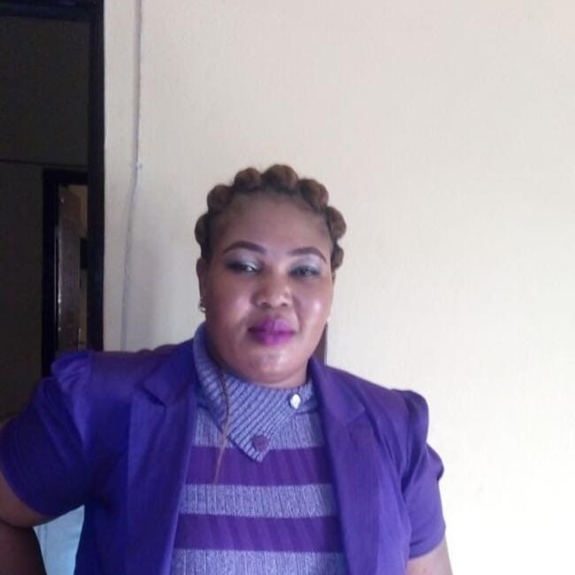 Sumiyoshi (大阪府) のベビーシッター: Lauretta