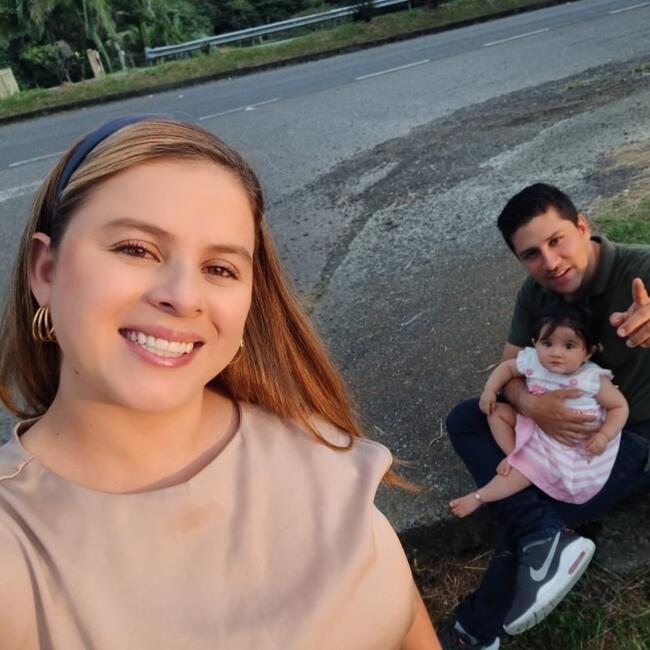 Trabajo para niñera en Circasia: Paola