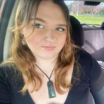 Babysitter in Hamilton: Emily