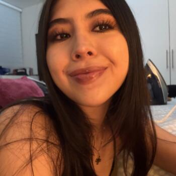 Babysitter in Melbourne: Cindy Mariel