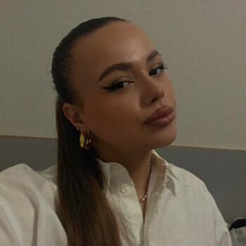 Babysitter in Clichy: Michelle