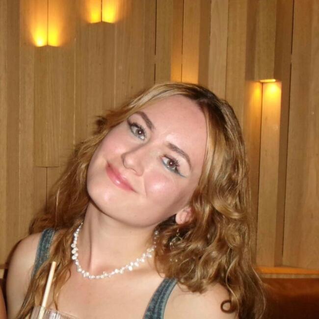 Babysitter in Hobart: Sienna