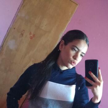 Babá em Embu das Artes: Elaine