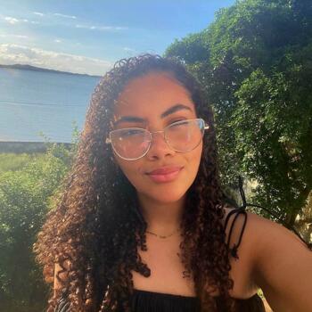 Babysitter Cabo Frio: Hosana