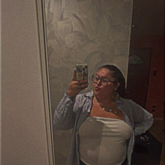 Babysitter in Labarthe-Rivière: Lya