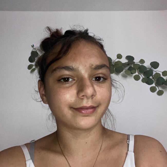 Babysitter in Besançon: Lena