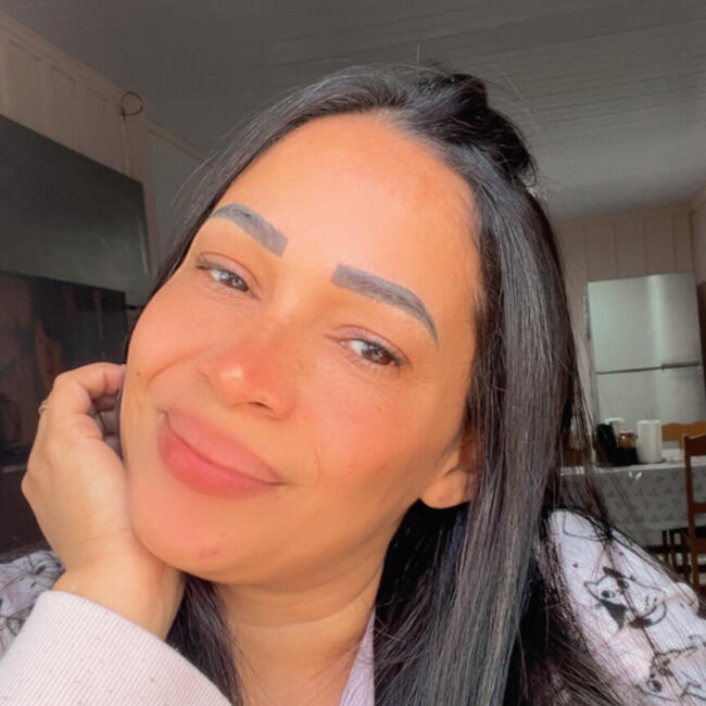 Babysitter in São José dos Pinhais: Luziane