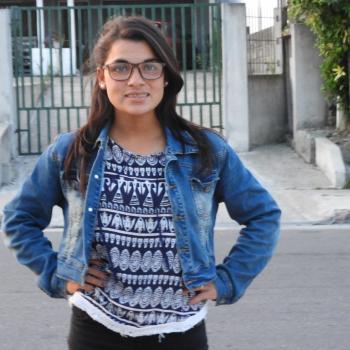 Babysitters in San Carlos: Nadia