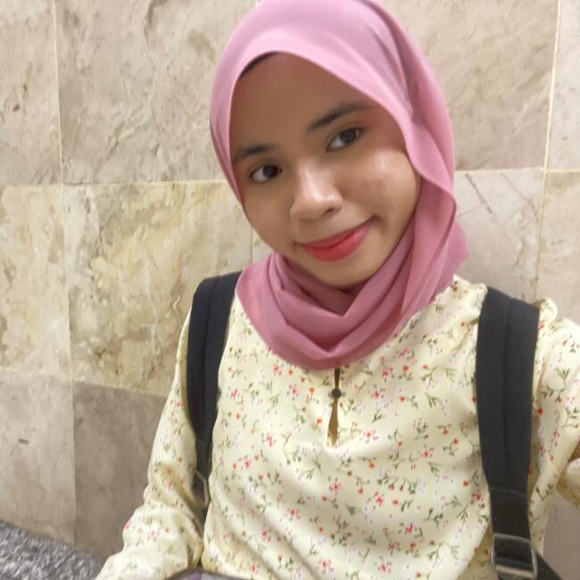 Pengasuh di Ampang: Qystina