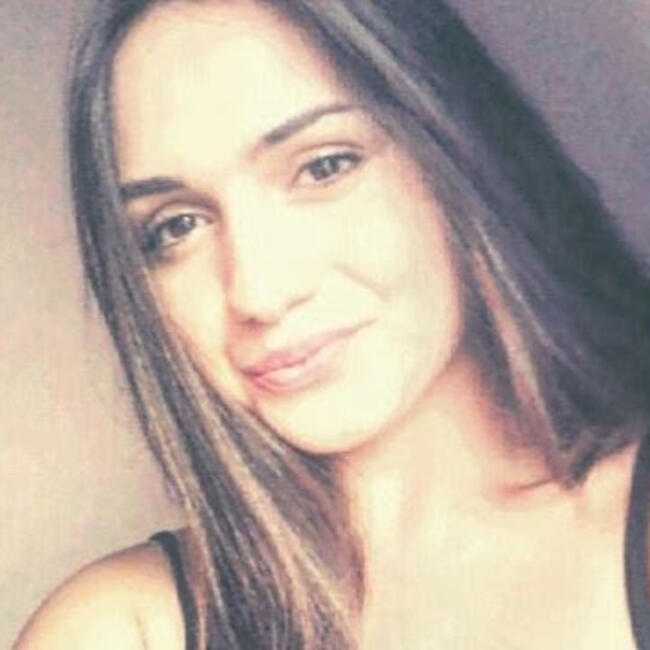 Babysitter στην περιοχή Γέρακας: Χαρά