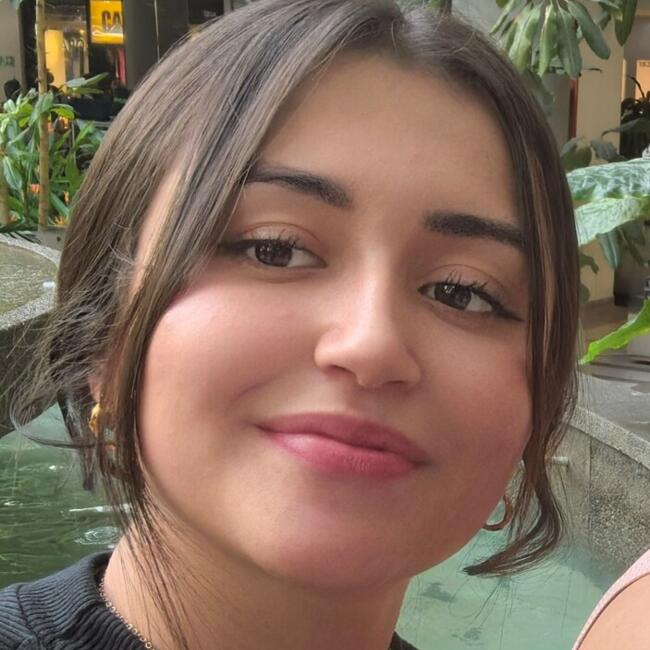 Canguro en Parla: Camila