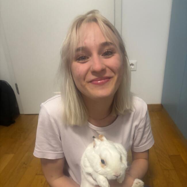 Babysitter in Ljubljana: Sara